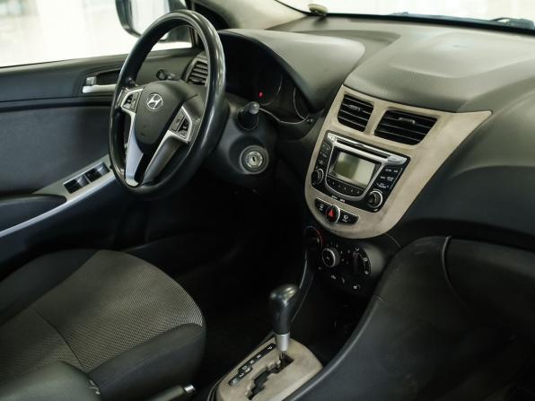 Hyundai Solaris I с пробегом 2011 года, цена 750 000 рублей, 172594 км, хэтчбек, Автокод Объявления
