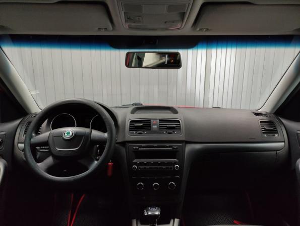 Skoda Yeti I с пробегом 2012 года, цена 700 000 рублей, 179000 км, внедорожник, Автокод Объявления