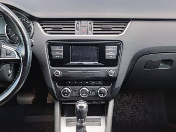 Skoda Octavia III (A7) с пробегом 2016 года, цена 1 300 000 рублей, 166205 км, лифтбек, Автокод Объявления