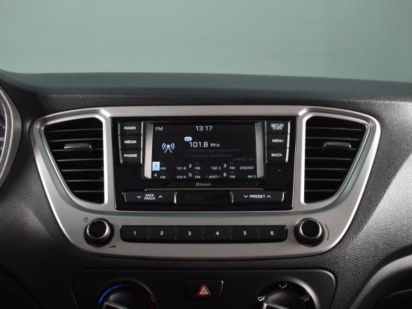 Hyundai Solaris II Рестайлинг с пробегом 2021 года, цена 1 399 999 рублей, 111346 км, седан, Автокод Объявления