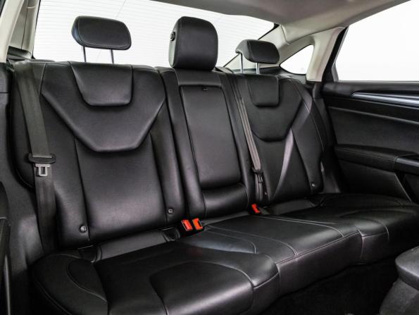 Ford Mondeo V с пробегом 2017 года, цена 1 599 000 рублей, 160588 км, седан, Автокод Объявления
