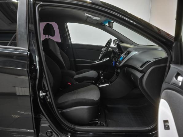 Hyundai Solaris I Рестайлинг с пробегом 2014 года, цена 809 000 рублей, 167000 км, хэтчбек, Автокод Объявления