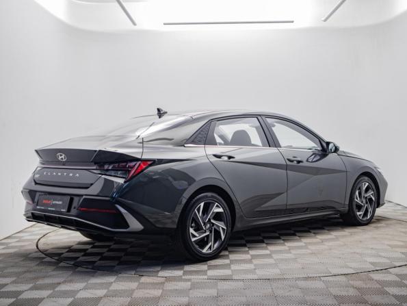 Hyundai Elantra VII (CN7) Рестайлинг с пробегом 2024 года, цена 2 239 000 рублей, 13078 км, седан, Автокод Объявления