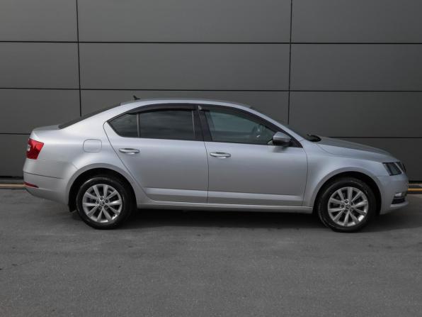 Skoda Octavia III (A7) Рестайлинг с пробегом 2017 года, цена 2 149 000 рублей, 78233 км, лифтбек, Автокод Объявления