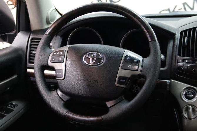Toyota Land Cruiser 200 Series с пробегом 2011 года, цена 2 775 750 рублей, 595964 км, внедорожник, Автокод Объявления