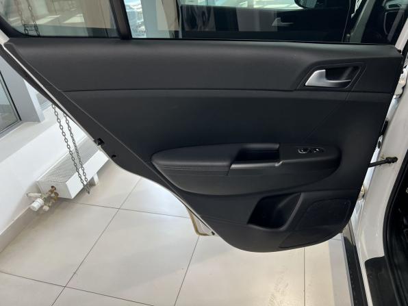 Kia Sportage IV Рестайлинг с пробегом 2018 года, цена 2 184 000 рублей, 83000 км, внедорожник, Автокод Объявления