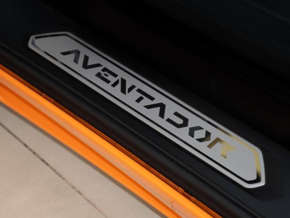 Lamborghini Aventador I с пробегом 2014 года, цена 27 000 000 рублей, 6160 км, купе, Автокод Объявления