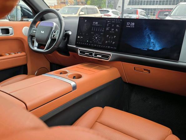 Li Auto (Lixiang) L7 I с пробегом 2023 года, цена 5 999 000 рублей, 40934 км, внедорожник, Автокод Объявления