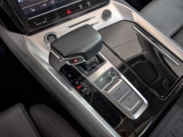 Audi Q6 с пробегом 2023 года, цена 6 750 000 рублей, 38000 км, внедорожник, Автокод Объявления