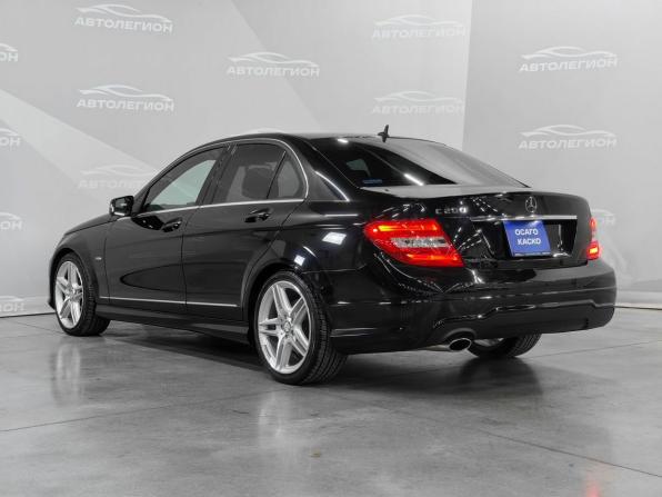 Mercedes-Benz C-Класс III (W204) Рестайлинг с пробегом 2012 года, цена 1 550 000 рублей, 81860 км, седан, Автокод Объявления