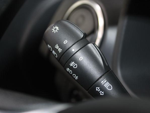 Renault Sandero II Рестайлинг с пробегом 2022 года, цена 1 399 900 рублей, 89731 км, хэтчбек, Автокод Объявления