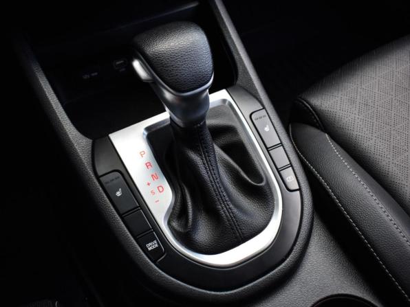 Kia K3 II Рестайлинг с пробегом 2022 года, цена 2 175 000 рублей, 134743 км, седан, Автокод Объявления