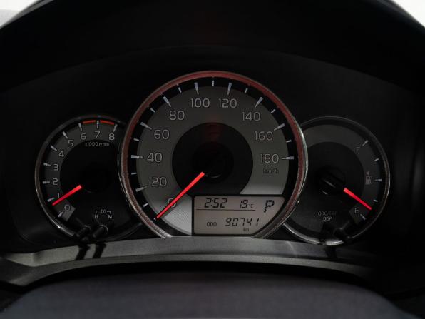 Toyota Corolla XI (E160 E170 E180) с пробегом 2012 года, цена 1 125 000 рублей, 90740 км, универсал, Автокод Объявления