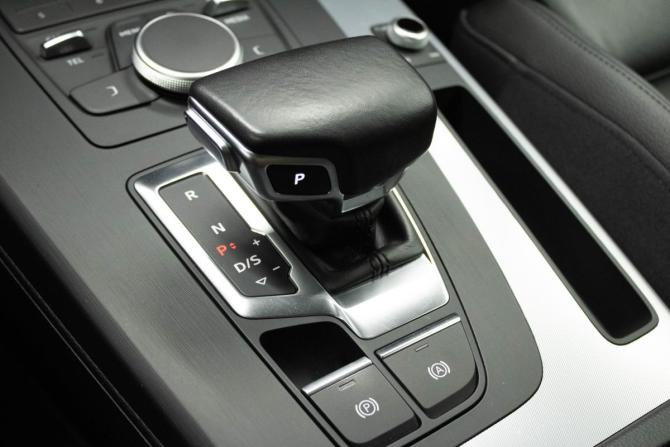 Audi Q5 II (FY) с пробегом 2017 года, цена 2 699 000 рублей, 199675 км, внедорожник, Автокод Объявления
