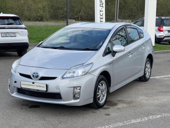 Toyota Prius III (XW30) с пробегом 2010 года, цена 980 000 рублей, 274966 км, лифтбек, Автокод Объявления