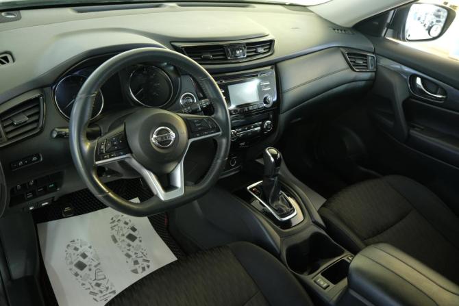 Nissan Rogue II Рестайлинг с пробегом 2017 года, цена 1 899 000 рублей, 157300 км, внедорожник, Автокод Объявления