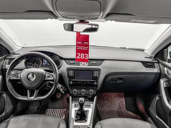 Skoda Octavia III (A7) Рестайлинг с пробегом 2019 года, цена 1 489 000 рублей, 121011 км, лифтбек, Автокод Объявления
