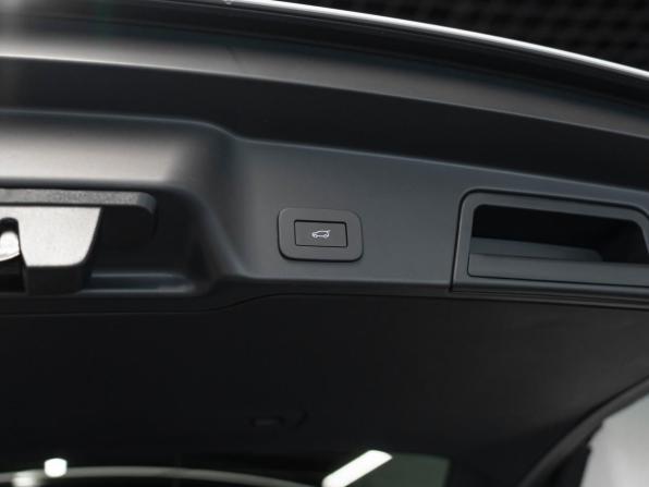 Land Rover Range Rover Evoque II Рестайлинг с пробегом 2025 года, цена 5 580 000 рублей, 50 км, внедорожник, Автокод Объявления