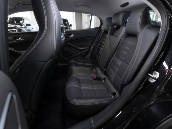 Mercedes-Benz GLA I (X156) Рестайлинг с пробегом 2018 года, цена 2 670 000 рублей, 67656 км, внедорожник, Автокод Объявления