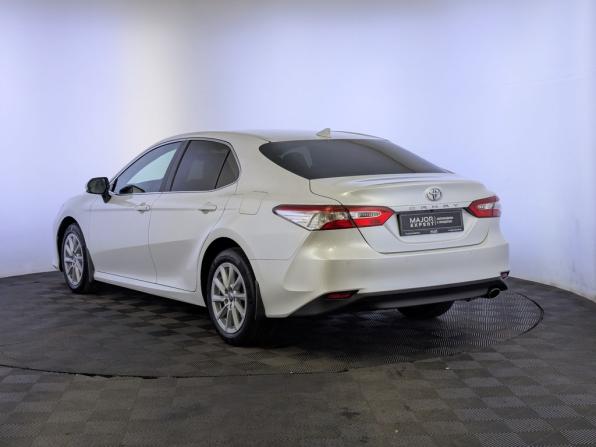 Toyota Camry VIII (XV70) Рестайлинг с пробегом 2021 года, цена 3 190 000 рублей, 47174 км, седан, Автокод Объявления