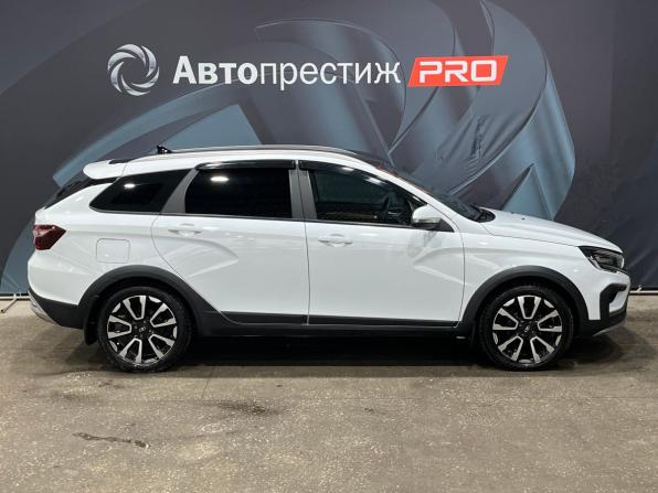 Lada (ВАЗ) Vesta I Рестайлинг (NG) с пробегом 2024 года, цена 1 338 000 рублей, 45228 км, универсал, Автокод Объявления