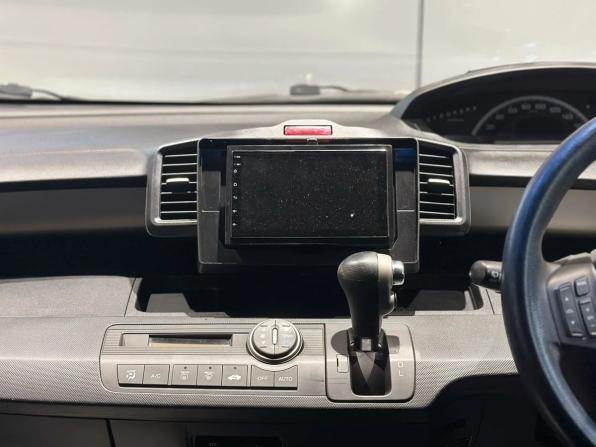Honda Freed I с пробегом 2010 года, цена 1 005 000 рублей, 196400 км, компактвэн, Автокод Объявления