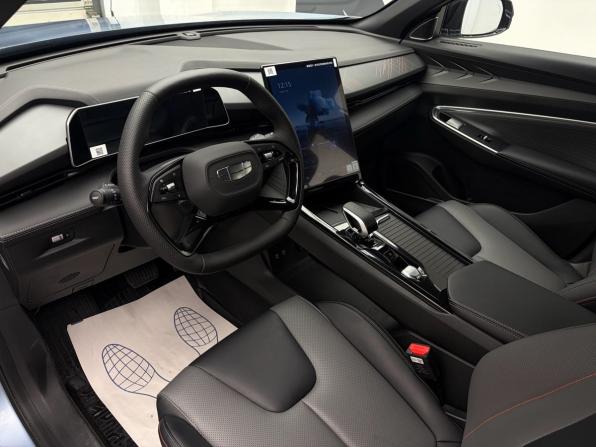 Geely Cityray с пробегом 2025 года, цена 2 715 000 рублей, 9235 км, внедорожник, Автокод Объявления