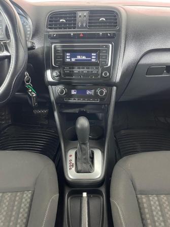 Volkswagen Polo V Рестайлинг с пробегом 2017 года, цена 831 000 рублей, 141900 км, седан, Автокод Объявления