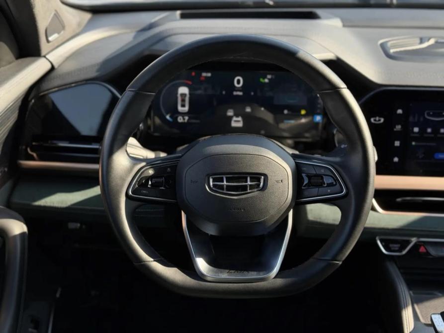 Geely Monjaro I Санкт-Петербург  - изображение 5