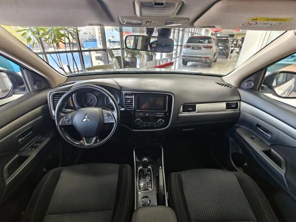 Mitsubishi Outlander III Рестайлинг 2 с пробегом 2018 года, цена 1 799 000 рублей, 151200 км, внедорожник, Автокод Объявления