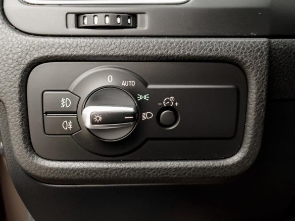 Volkswagen Touareg II с пробегом 2012 года, цена 1 730 000 рублей, 239372 км, внедорожник, Автокод Объявления