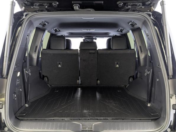 Toyota Land Cruiser 300 Series с пробегом 2022 года, цена 9 990 000 рублей, 57894 км, внедорожник, Автокод Объявления
