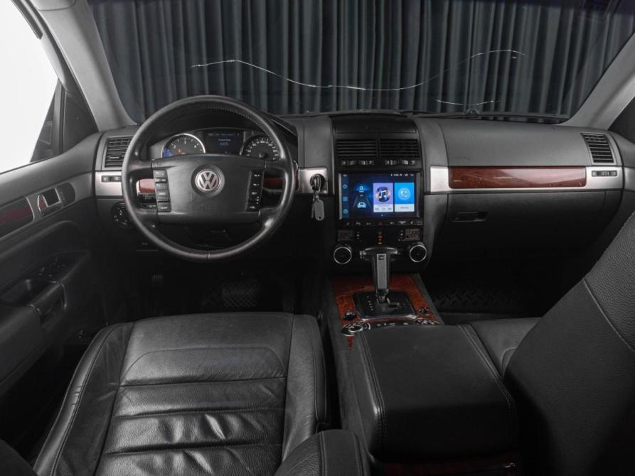 Volkswagen Touareg I Рестайлинг Тюмень  - изображение 6