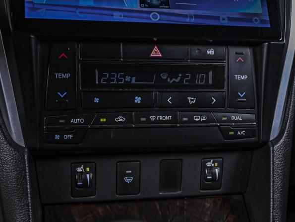 Toyota Camry VII (XV50) Рестайлинг с пробегом 2016 года, цена 2 199 000 рублей, 169215 км, седан, Автокод Объявления