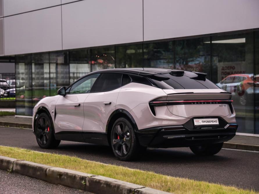 Lotus Eletre Санкт-Петербург  - изображение 8