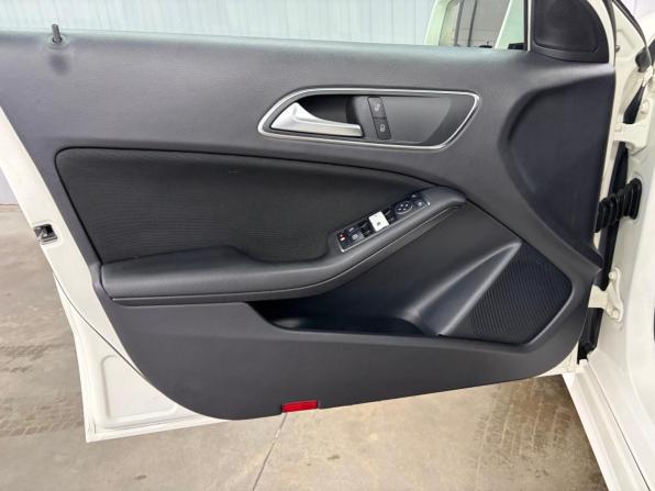 Mercedes-Benz A-Класс III (W176) с пробегом 2014 года, цена 1 247 000 рублей, 162963 км, хэтчбек, Автокод Объявления