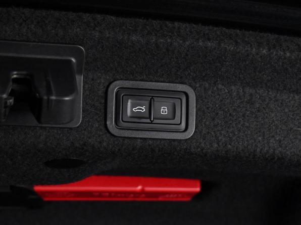 Audi A6 V (C8) с пробегом 2020 года, цена 4 135 000 рублей, 97454 км, седан, Автокод Объявления