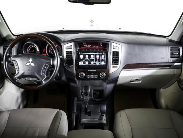 Mitsubishi Pajero IV Рестайлинг 2 с пробегом 2020 года, цена 3 564 000 рублей, 34500 км, внедорожник, Автокод Объявления