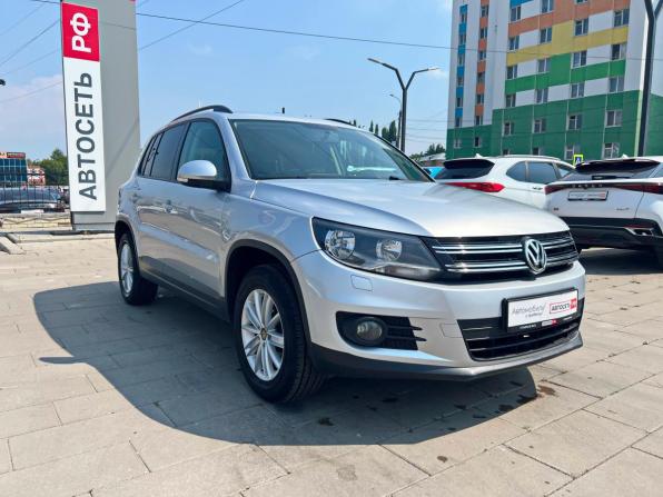 Volkswagen Tiguan I Рестайлинг с пробегом 2015 года, цена 1 585 000 рублей, 210830 км, внедорожник, Автокод Объявления