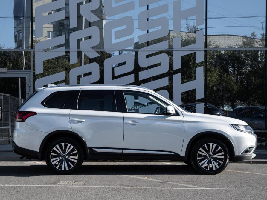 Mitsubishi Outlander III Рестайлинг 3 Волгоград  - изображение 5
