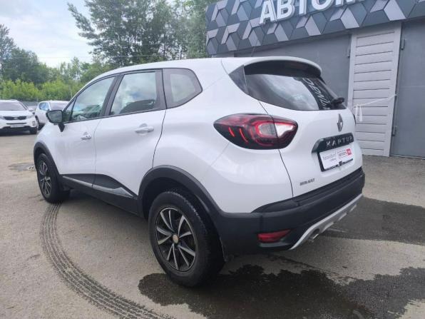 Renault Kaptur I с пробегом 2018 года, цена 1 415 165 рублей, 77870 км, внедорожник, Автокод Объявления