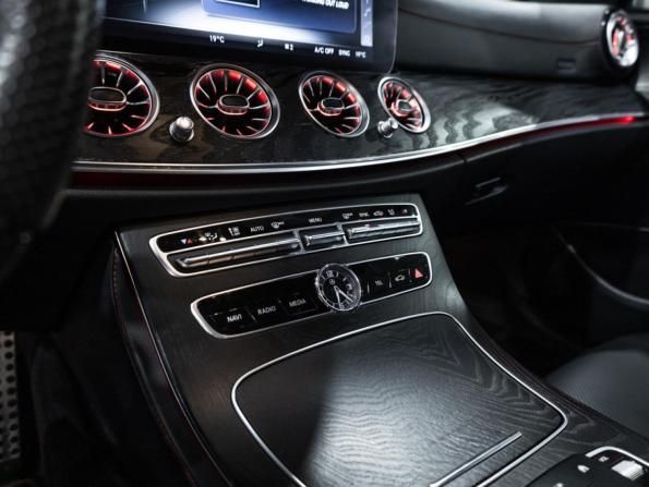 Mercedes-Benz E-Класс AMG V (W213) с пробегом 2017 года, цена 3 099 585 рублей, 211509 км, седан, Автокод Объявления