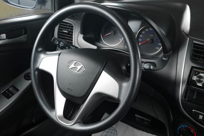 Hyundai Solaris I с пробегом 2014 года, цена 969 000 рублей, 142855 км, седан, Автокод Объявления