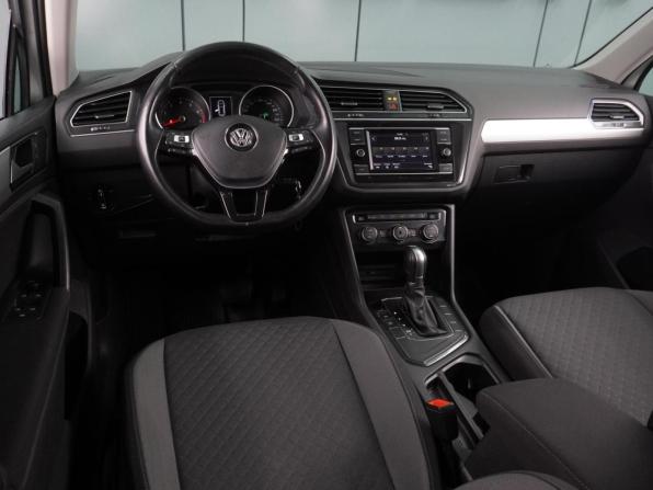 Volkswagen Tiguan II с пробегом 2018 года, цена 2 199 000 рублей, 101164 км, внедорожник, Автокод Объявления