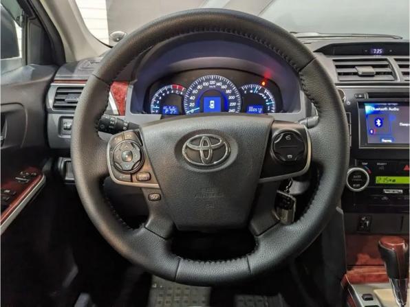 Toyota Camry VII (XV50) с пробегом 2013 года, цена 1 450 000 рублей, 300507 км, седан, Автокод Объявления