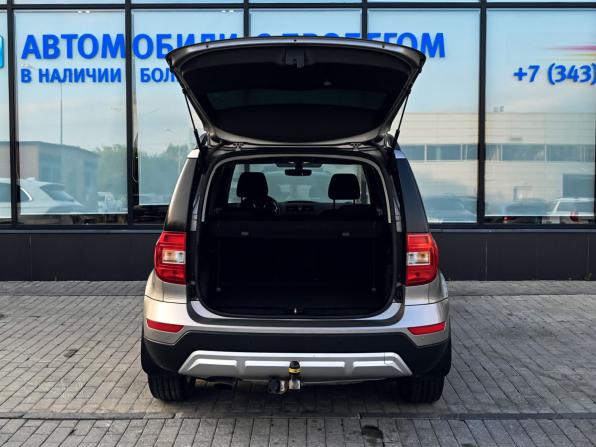 Skoda Yeti I Рестайлинг с пробегом 2017 года, цена 1 499 000 рублей, 109804 км, внедорожник, Автокод Объявления