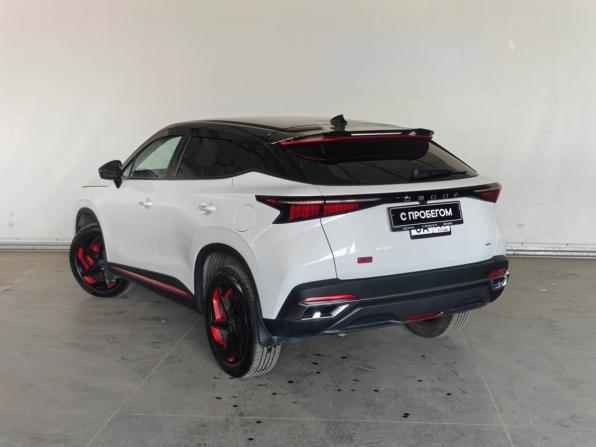 Omoda C5 I с пробегом 2023 года, цена 1 650 000 рублей, 30980 км, внедорожник, Автокод Объявления