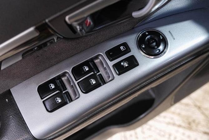 Hyundai Santa Fe II Рестайлинг с пробегом 2011 года, цена 1 449 000 рублей, 260000 км, внедорожник, Автокод Объявления