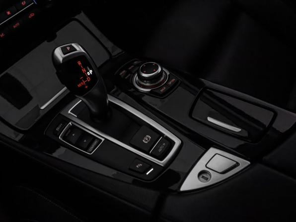 BMW 5 серии VI (F10/F11/F07) Рестайлинг с пробегом 2015 года, цена 2 049 000 рублей, 134765 км, седан, Автокод Объявления