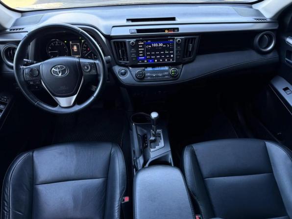 Toyota RAV4 IV (XA40) Рестайлинг с пробегом 2017 года, цена 2 499 000 рублей, 120000 км, внедорожник, Автокод Объявления